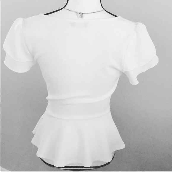 Peplum white top with cap sleeves size small - Picture 6 of 6